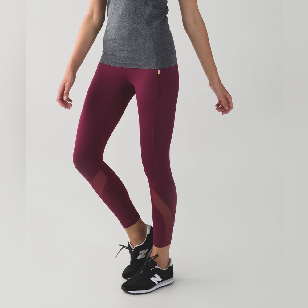 Lululemon Inspire Tight II Burgundy Leggings, Size 4